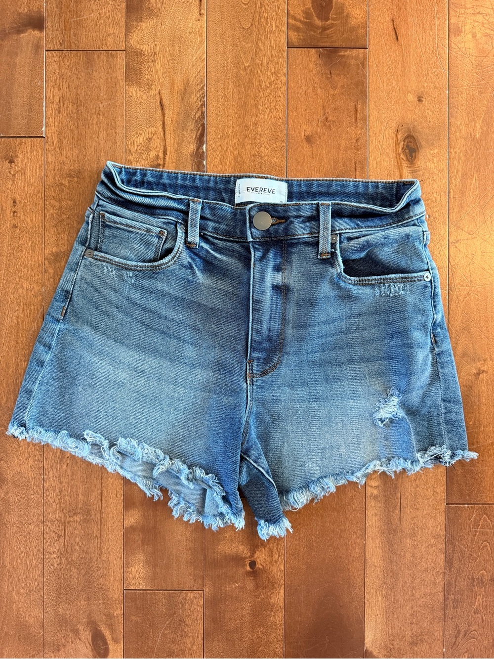 NWOT Evereve the ever short in size 25